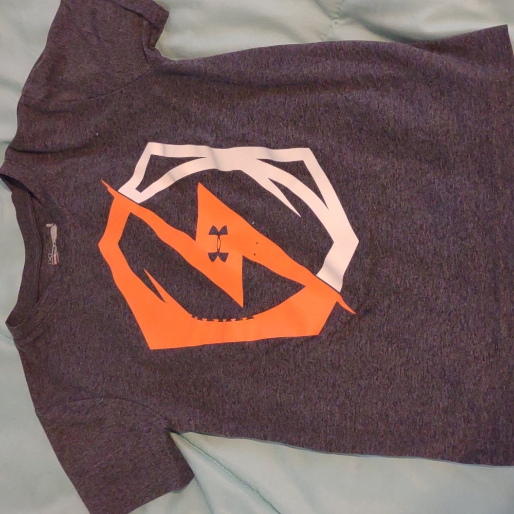 Under Armour Youth Size 5